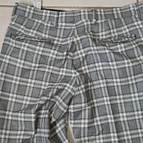 Zara Men's Black and White Checkered Chinos - Picture 7 of 7